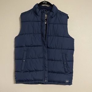 GAP vest only worn once!